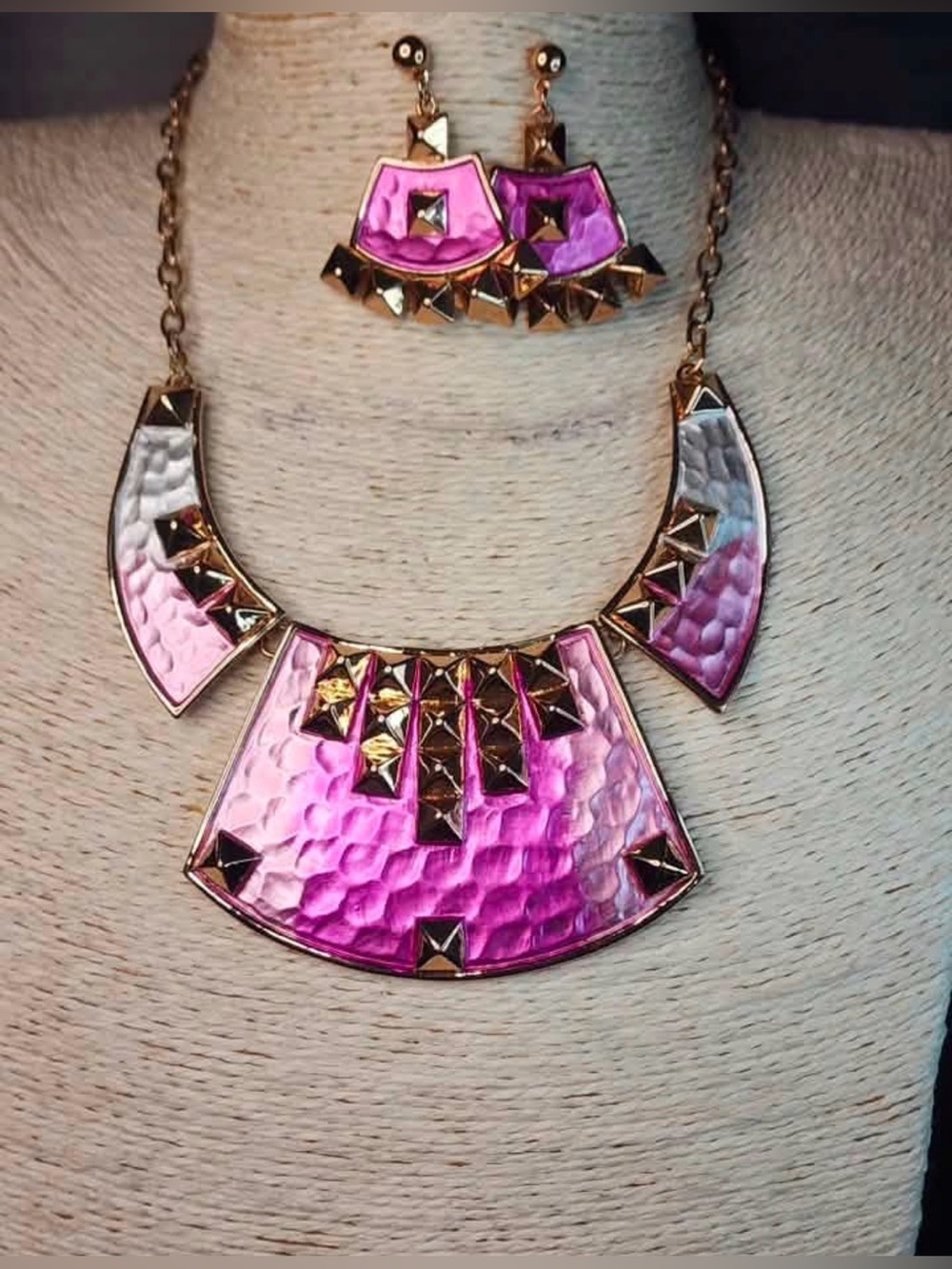 Statement Pink Hammered Pendant Necklace and Earring Set